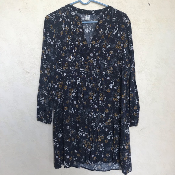 Old navy long sleeve dress - Picture 1 of 3